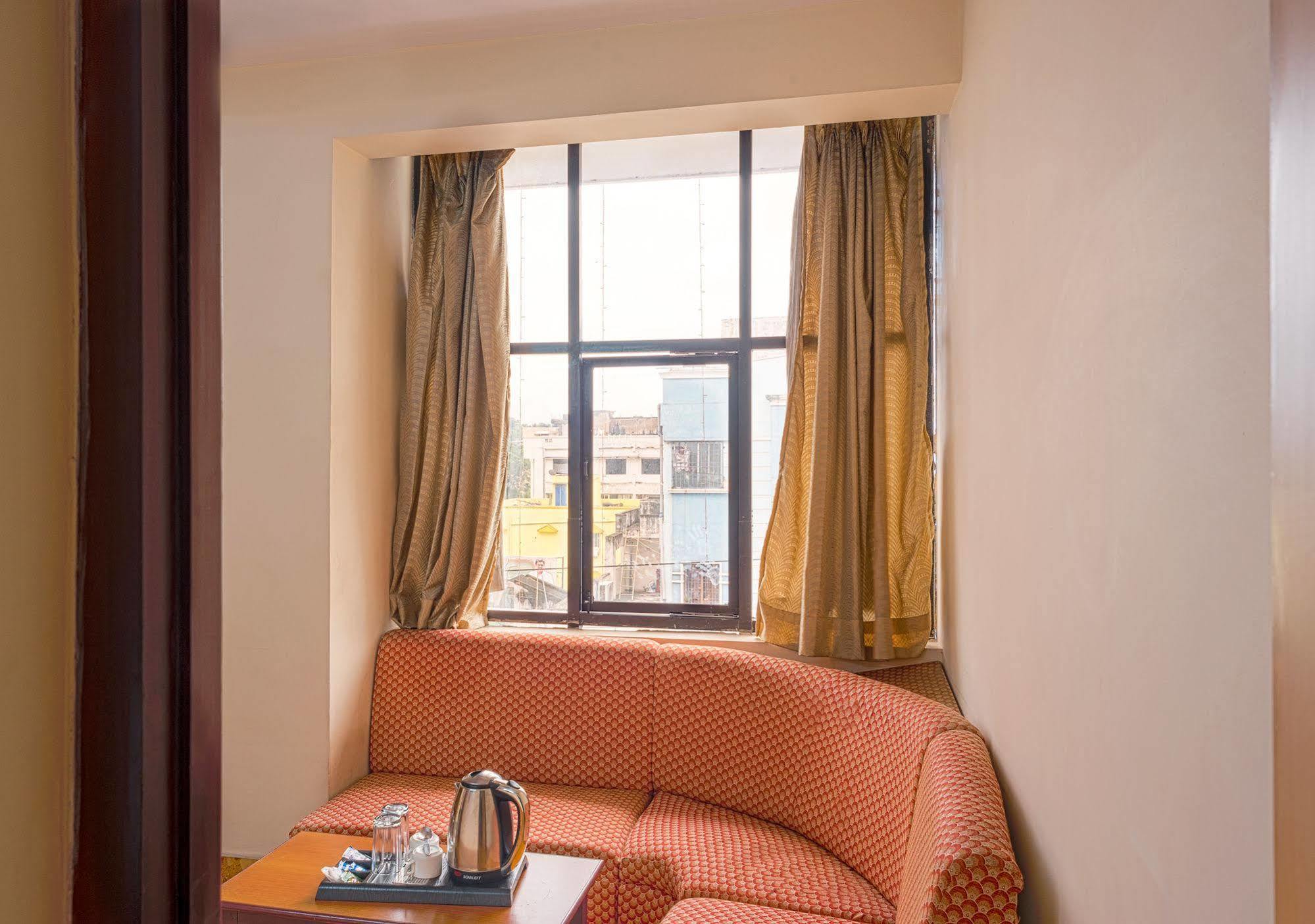 Hotel Saaket Residency فيساخاباتنام المظهر الخارجي الصورة