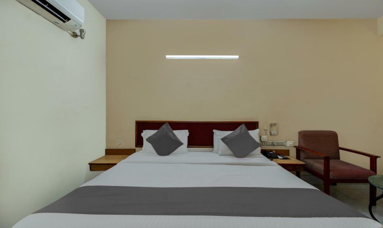 Hotel Saaket Residency فيساخاباتنام المظهر الخارجي الصورة